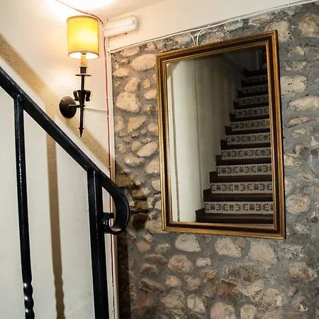 L'argolla Hotel-pizzeria 2* سانتا كولوما دي فارنرس