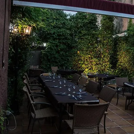 بيت ضيافة L'argolla Hotel-pizzeria 2*