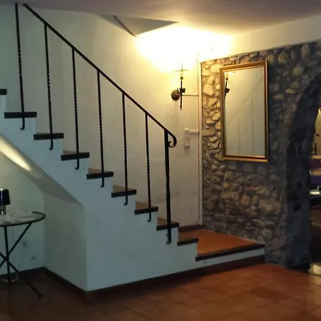 L'argolla Hotel-pizzeria سانتا كولوما دي فارنرس